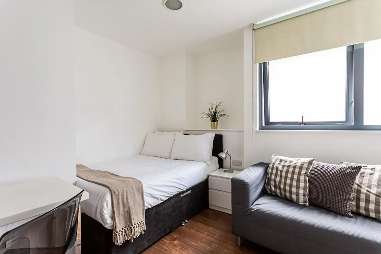 Chamber Street Apartment 1 location