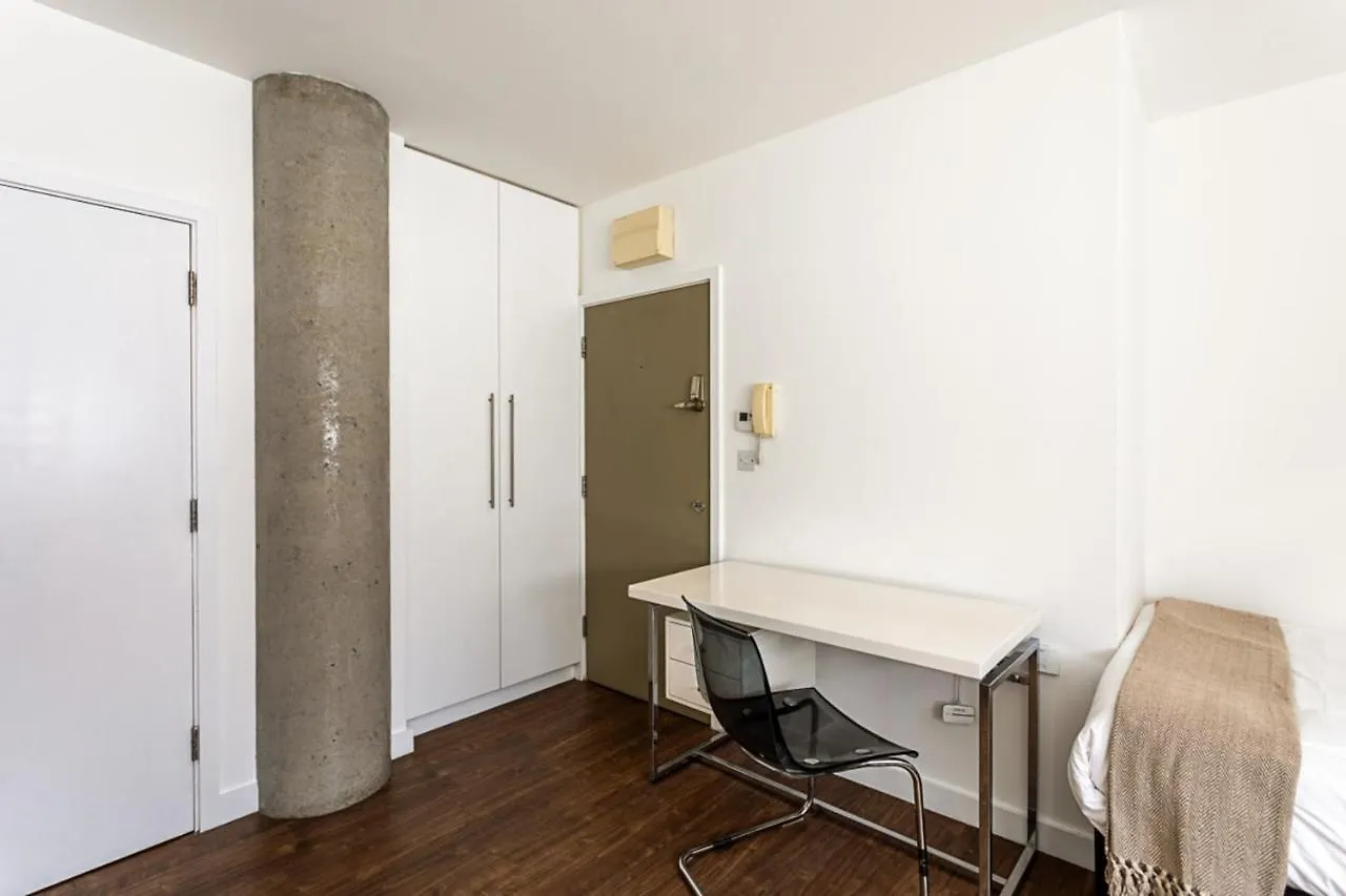 Chamber Street Apartment 1 London